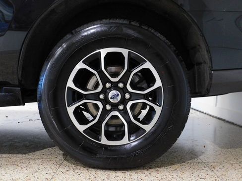 Used 2024 Ford Expedition XLT image 96