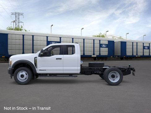 New 2026 Ford F550 4x4 Supercab Super Duty image 3