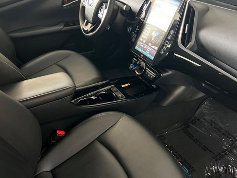 Certified 2021 Toyota Prius Prime Limited w/ Carpet Mat Package (TMS) image 14