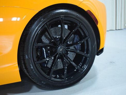 New 2026 McLaren Artura Spider image 6