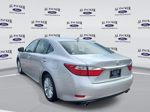 Used 2014 Lexus ES 350 w/ Luxury Package FWD image 3