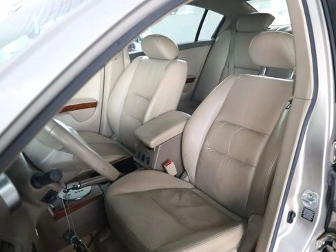 Used 2005 Nissan Maxima 3.5 SL w/ (T05) Navigation System Pkg image 2