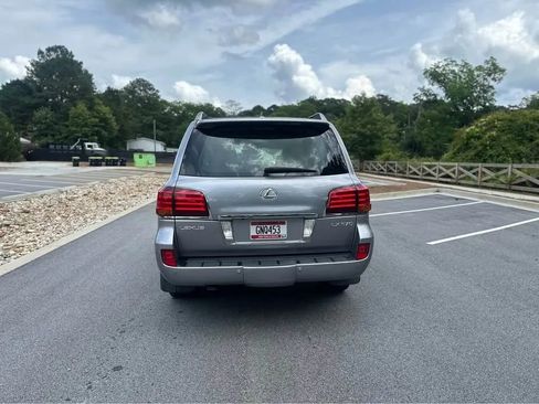 Used 2009 Lexus LX 570 4WD image 8