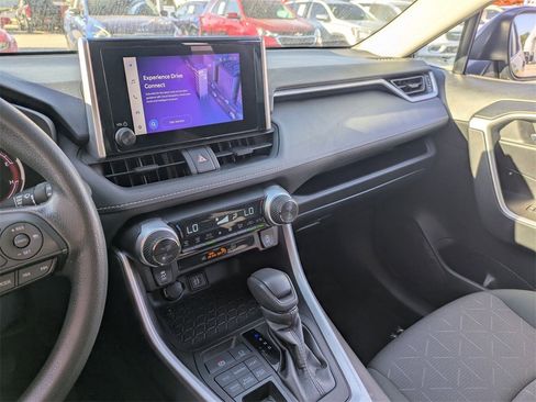 Used 2024 Toyota RAV4 XLE image 21