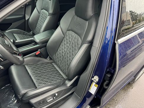 Used 2022 Audi e-tron S Premium Plus image 24