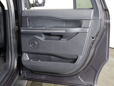 Used 2024 Ford Expedition Max XLT image 28