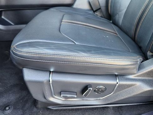 Used 2024 Ford Expedition Max Platinum image 23