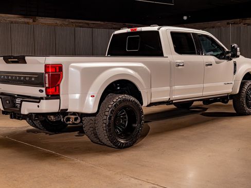 Used 2020 Ford F450 Platinum w/ FX4 Off-Road Package image 10