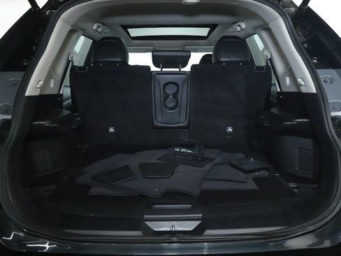 Used 2016 Nissan Rogue SL w/ SL Premium Package image 31