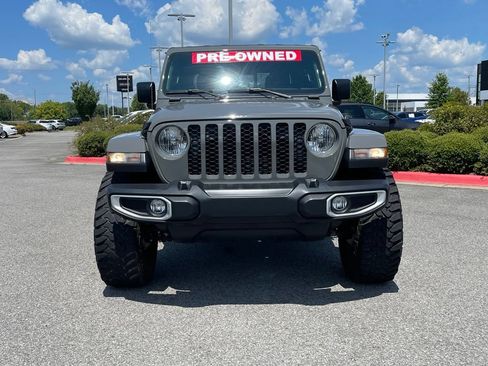 Used 2023 Jeep Gladiator Sport AWD/4WD image 2