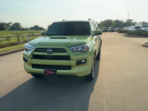 Used 2023 Toyota 4Runner TRD Sport image 3