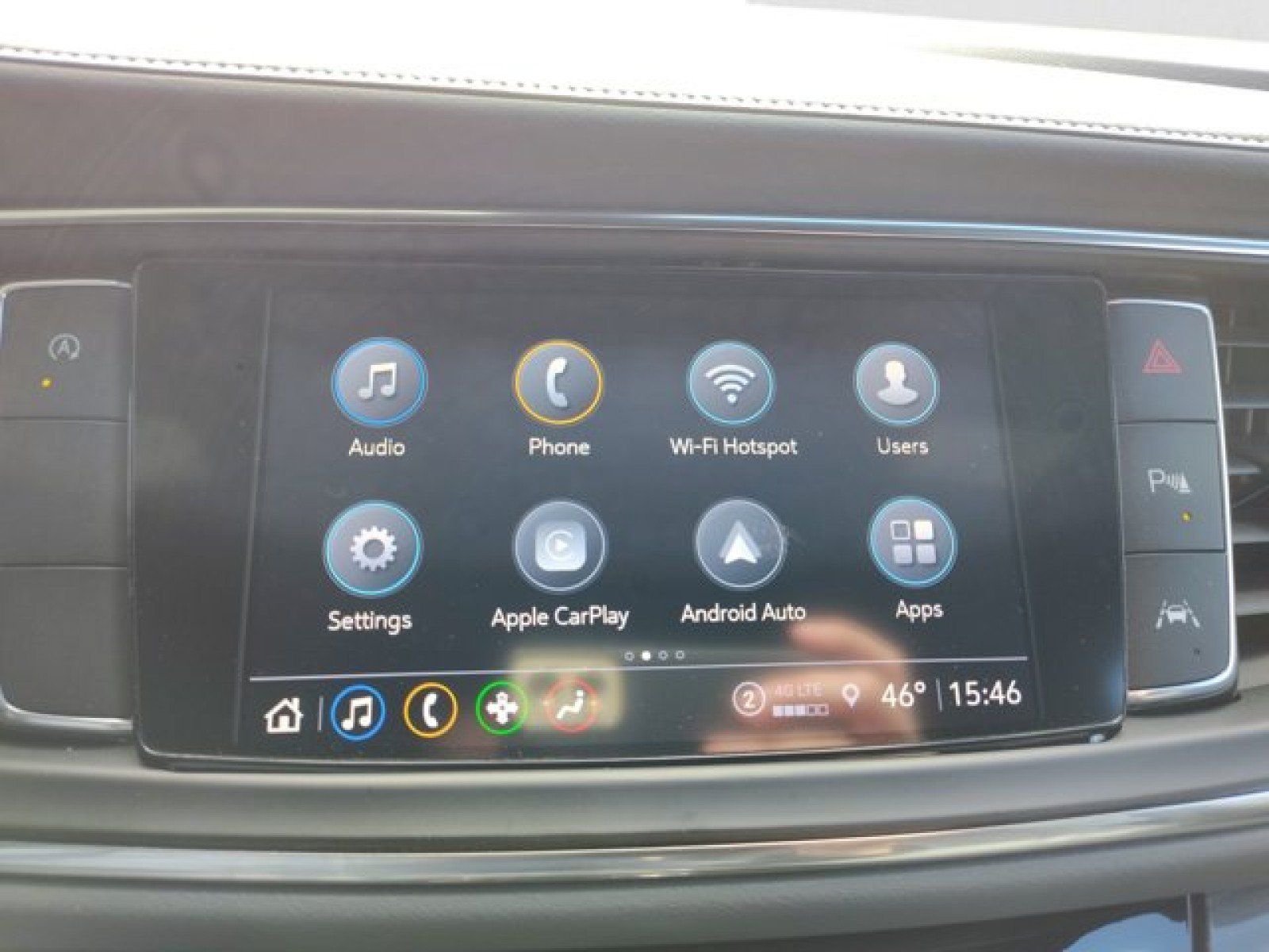 Used 2023 Buick Enclave Essence FWD image 16