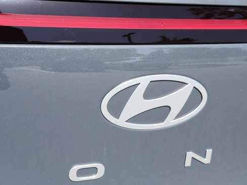 Certified 2025 Hyundai Kona SEL FWD image 30
