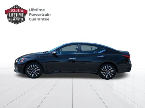 Certified 2024 Nissan Altima 2.5 SV image 6