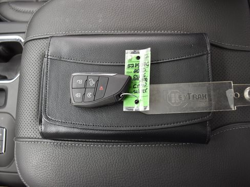 Used 2022 GMC Sierra 1500 Denali w/ Denali Reserve Package image 19