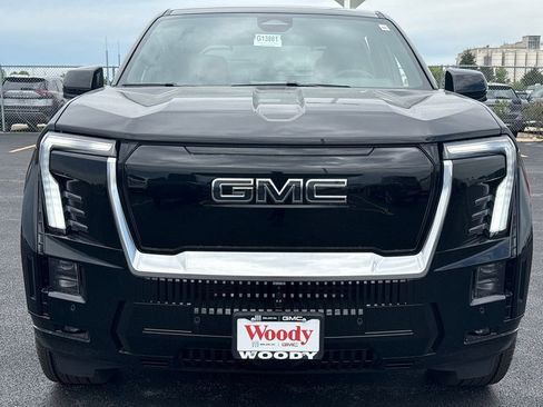 New 2025 GMC Sierra EV Denali image 4