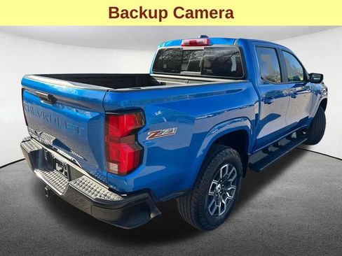 Used 2024 Chevrolet Colorado Z71 w/ Z71 Convenience Package 2 AWD/4WD image 10