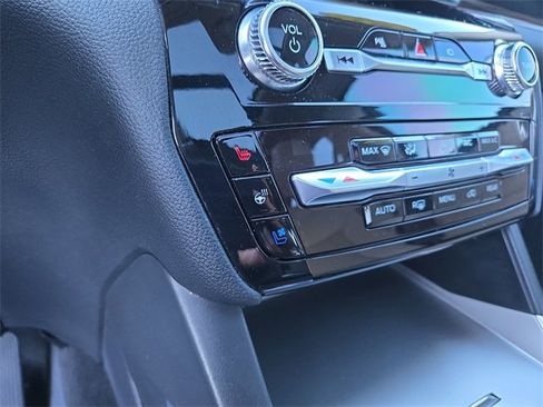 Used 2021 Ford Explorer Limited w/ Hybrid Equipment Group 310A image 28