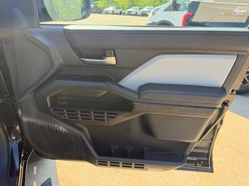 Certified 2025 Toyota Tacoma Limited AWD/4WD image 43