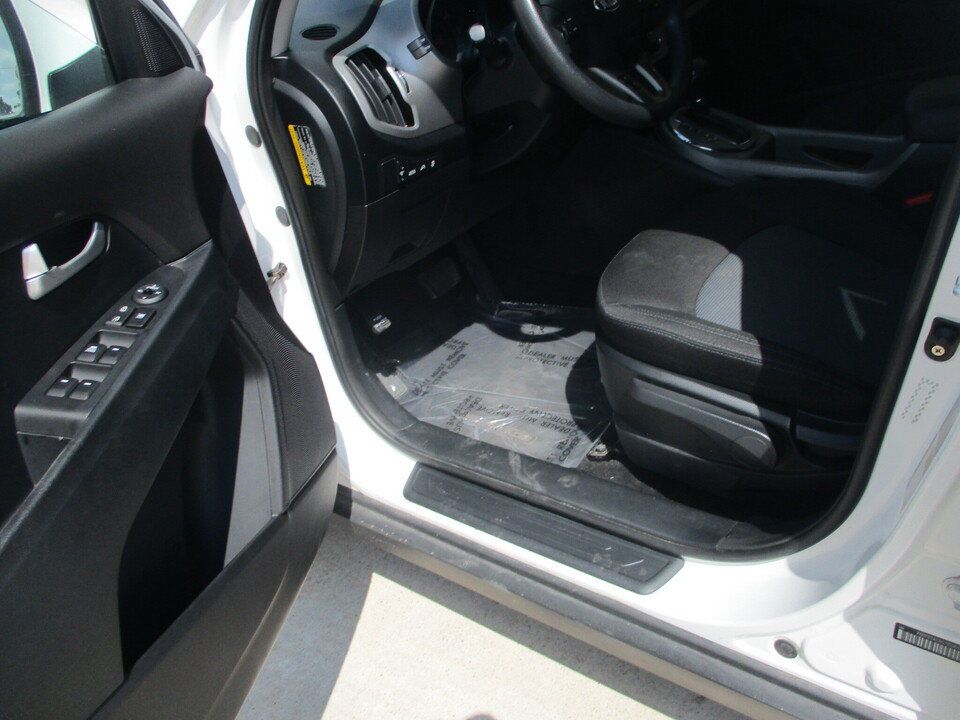 Used 2016 Kia Sportage LX FWD image 22
