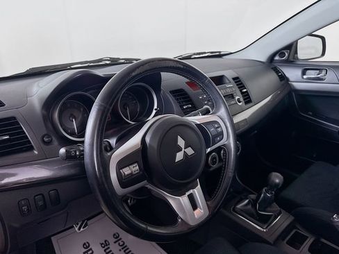 Used 2008 Mitsubishi Lancer Evolution GSR image 10