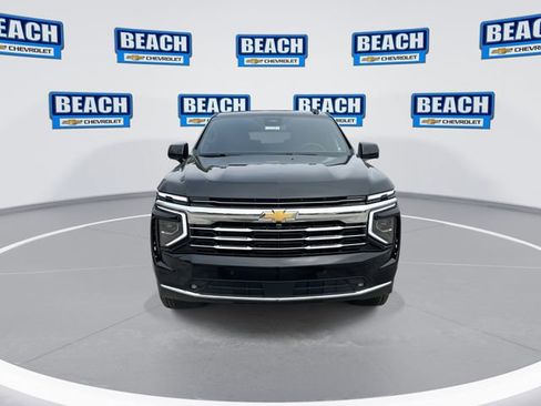New 2026 Chevrolet Suburban LT w/ Comfort Package image 3