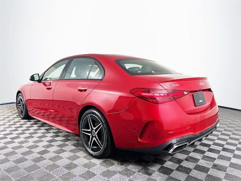 Used 2025 Mercedes-Benz C 300 4MATIC Sedan image 4