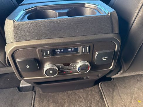 Used 2019 Ford Expedition Limited image 26