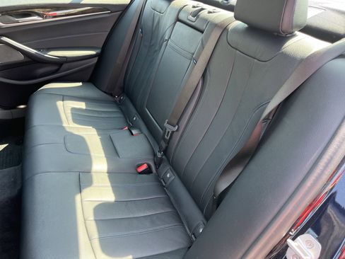 Used 2017 BMW 530i xDrive image 20