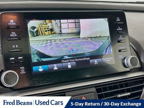 Used 2019 Honda Accord Touring image 14