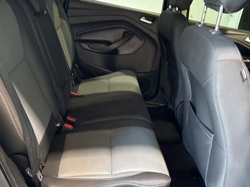 Used 2018 Ford Escape SE image 11