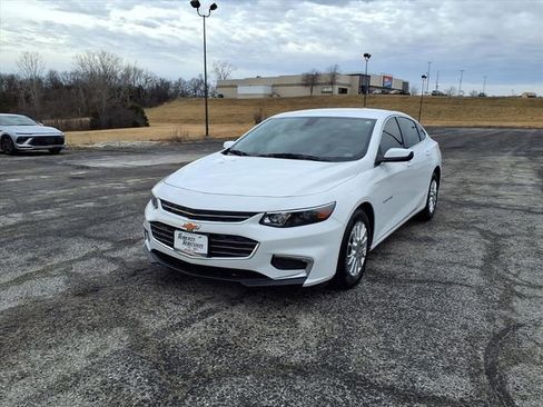 Used 2018 Chevrolet Malibu LS image 35