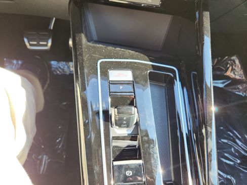 New 2025 Volkswagen GTI SE image 17