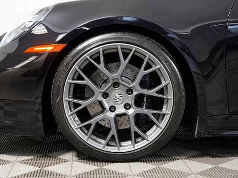 Certified 2020 Porsche 911 Carrera 4S AWD/4WD image 20
