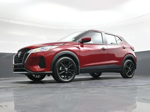 Used 2024 Nissan Kicks SV FWD image 43