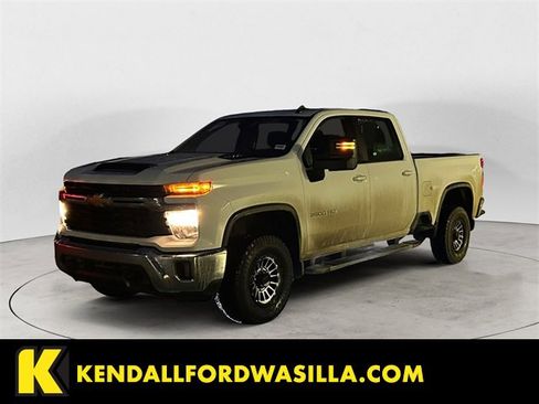 Used 2024 Chevrolet Silverado 2500 LT w/ Convenience Package image 1