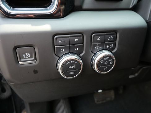 Certified 2024 GMC Sierra 3500 Denali Ultimate AWD/4WD image 19