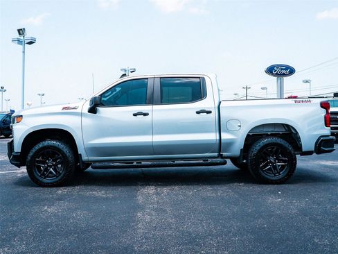 Used 2019 Chevrolet Silverado 1500 Custom Trail Boss w/ Custom Convenience Package AWD/4WD image 6
