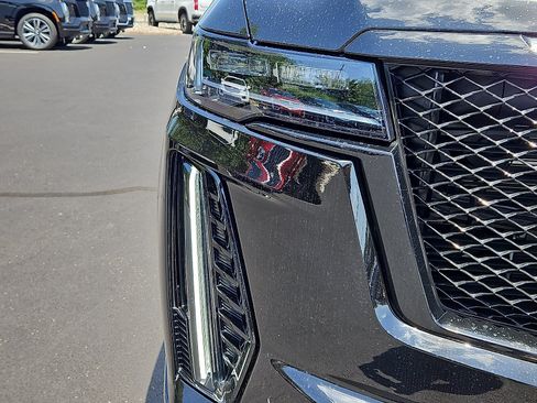Used 2024 Cadillac Escalade V w/ LPO, ONYX Package AWD/4WD image 11
