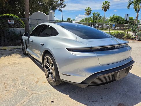 Used 2021 Porsche Taycan 4S AWD/4WD image 7