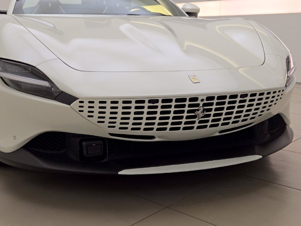 Used 2024 Ferrari Roma Spider RWD image 4