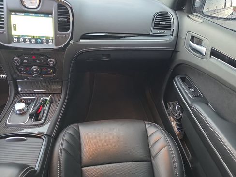 Used 2023 Chrysler 300 C RWD image 16