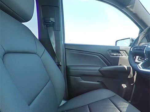 New 2026 GMC Canyon Elevation w/ Convenience Package image 28