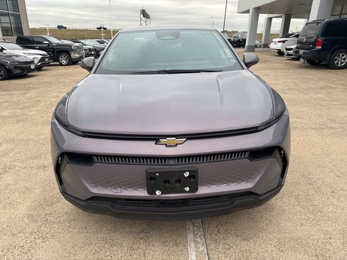 Used 2025 Chevrolet Equinox EV LT image 8