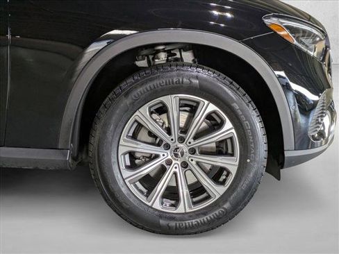 Certified 2025 Mercedes-Benz GLC 300 image 25