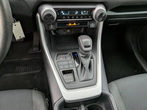 Certified 2024 Toyota RAV4 LE image 28