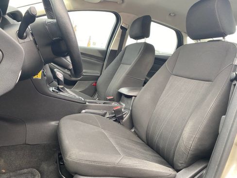 Used 2017 Ford Focus SE image 13