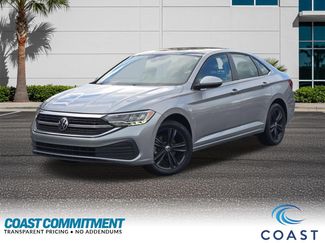 Used 2023 Volkswagen Jetta SE FWD video 1