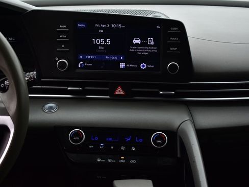 Used 2022 Hyundai Elantra SEL FWD image 21