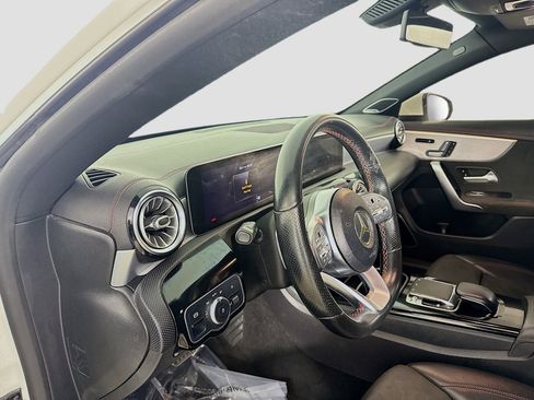 Used 2020 Mercedes-Benz CLA 250 4MATIC image 23